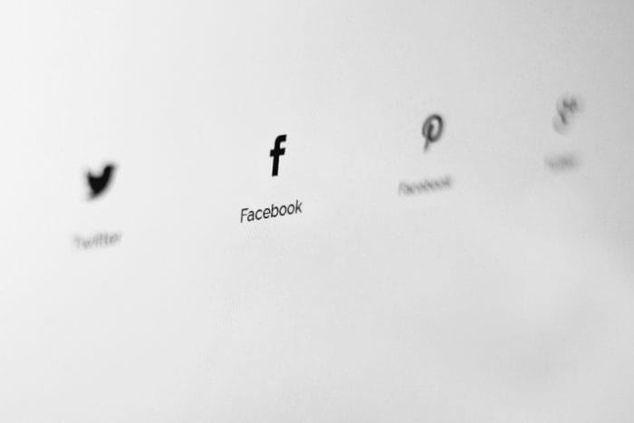 13 Brave Social Media Logos 1